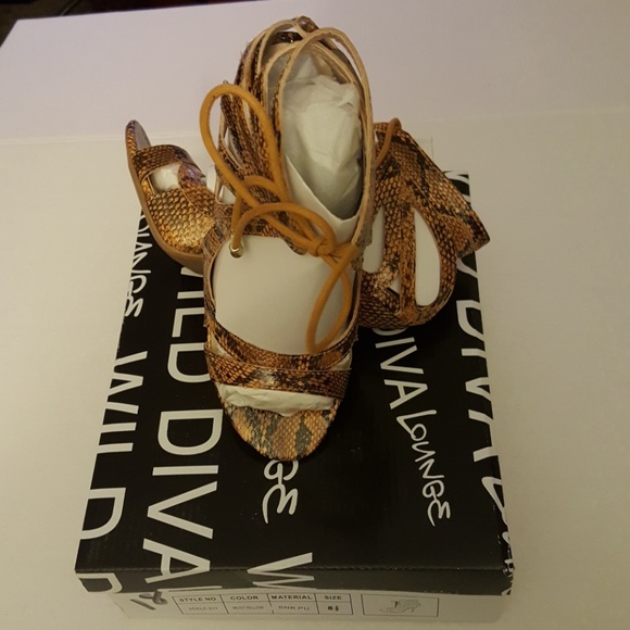 Heels - Picture 8 of 8